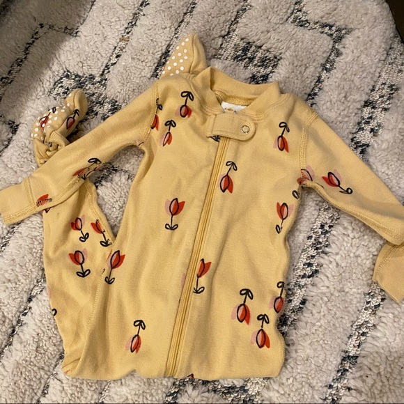 Hanna Andersson Other - Hanna Andersson Baby Zip Footed Sleeper Pajama Organic Yellow Tulips